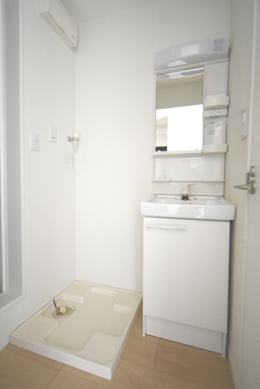 ��ʌ���z�s���P�֓��Q���ڂ̃A�p�[�g�̂��̑�