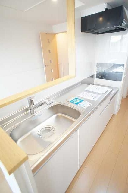 ��ʌ��z�J�s���C�N�^�E���U���ڂ̃A�p�[�g�̃L�b�`��