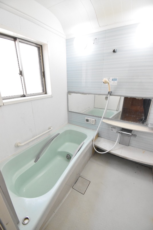 ��ʌ��z�J�s���͒��Q���ڂ̈�ˌ��Ẵo�X