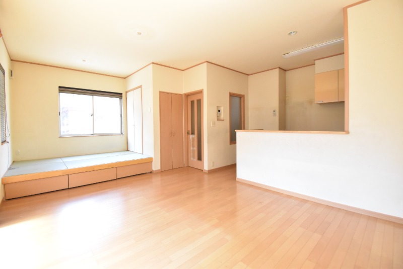 ��ʌ��z�J�s���͒��Q���ڂ̈�ˌ��Ă̋��ԁE���r���O