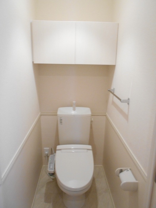 ��ʌ��z�J�s�ԎR���R���ڂ̃A�p�[�g�̃g�C��