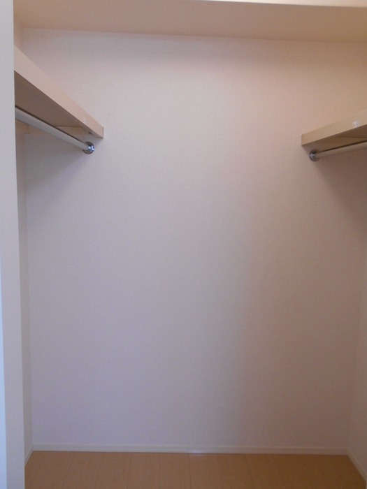 ��ʌ��z�J�s�ԎR���R���ڂ̃A�p�[�g�̎��[