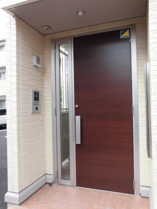 ��ʌ��z�J�s�ԎR���R���ڂ̃A�p�[�g�̃G���g�����X