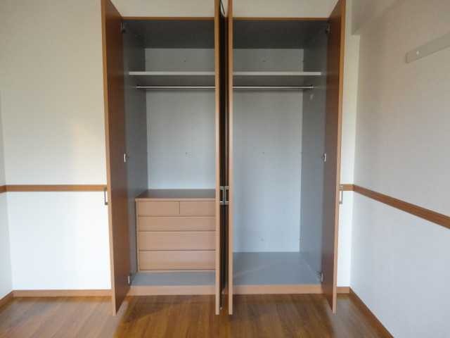 ��ʌ�����s�厚�����q��V�c�̃}���V�����̎��[