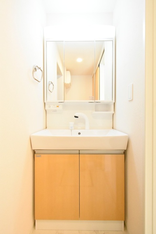 ��ʌ��������܎s����厚�����̃A�p�[�g�̐��ʏ�