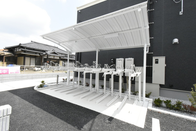 ��ʌ��������܎s����厚�����̃A�p�[�g�̂��̑�