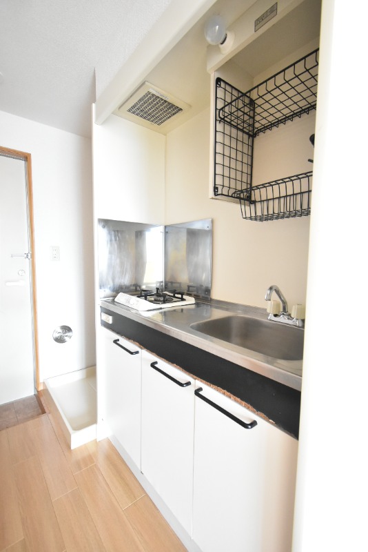 ��ʌ��������܎s��{���Ԓ��P���ڂ̃A�p�[�g�̃L�b�`��