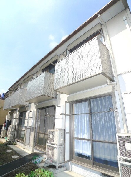 ��ʌ��������܎s��{��㏬���̃A�p�[�g�̌����O��