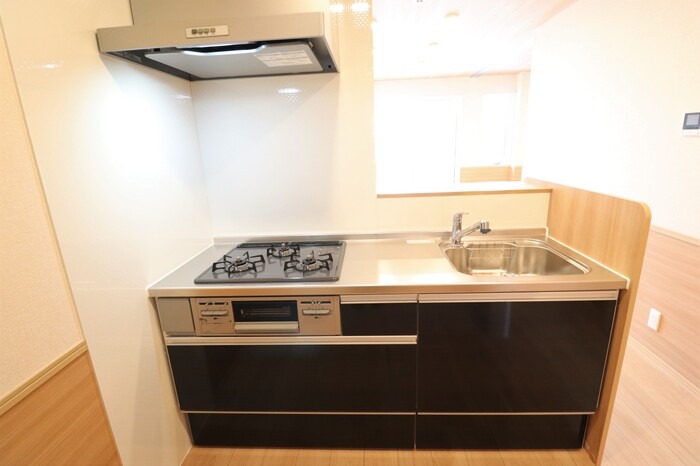 ��ʌ��z�J�s�V�z�J�Q���ڂ̃A�p�[�g�̃L�b�`��