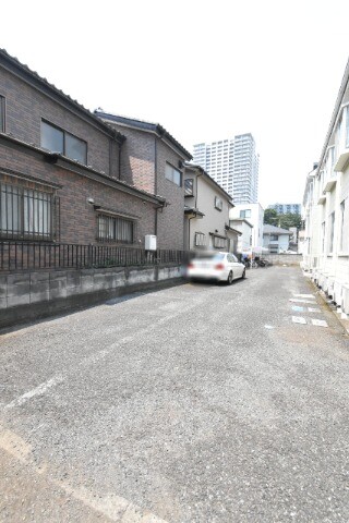 ��ʌ��������܎s��{���Ԓ��P���ڂ̃A�p�[�g�̒��ԏ�