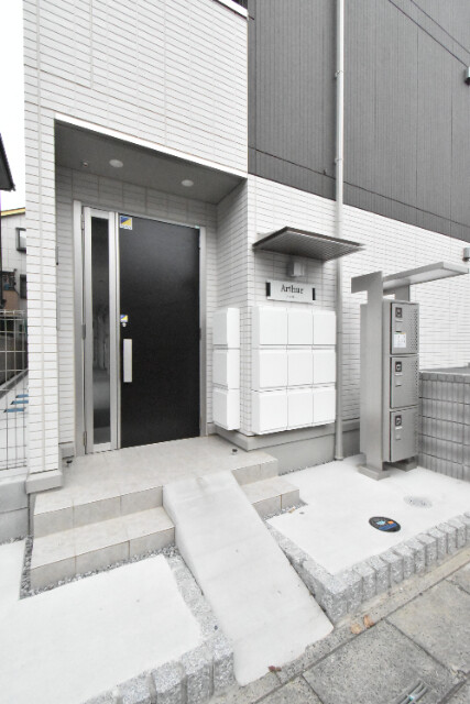 ��ʌ��z�J�s�V�z�J�Q���ڂ̃A�p�[�g�̃G���g�����X