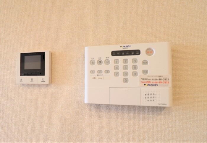 ��ʌ��z�J�s�V�z�J�Q���ڂ̃A�p�[�g�̂��̑�