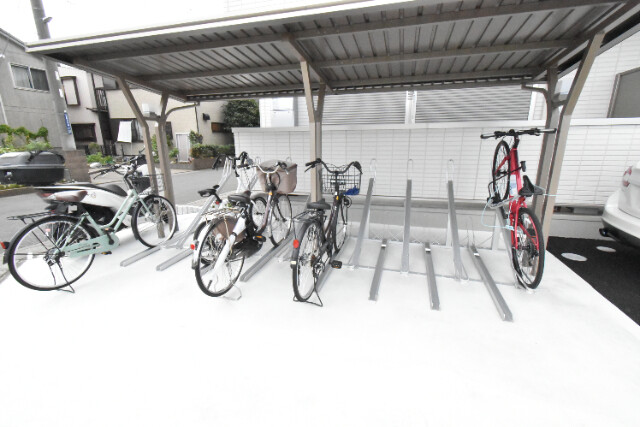 ��ʌ��z�J�s�V�z�J�Q���ڂ̃A�p�[�g�̂��̑�