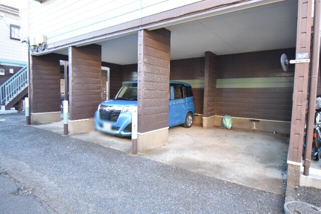 ��ʌ��@�c�s���L�P���ڂ̃A�p�[�g�̒��ԏ�