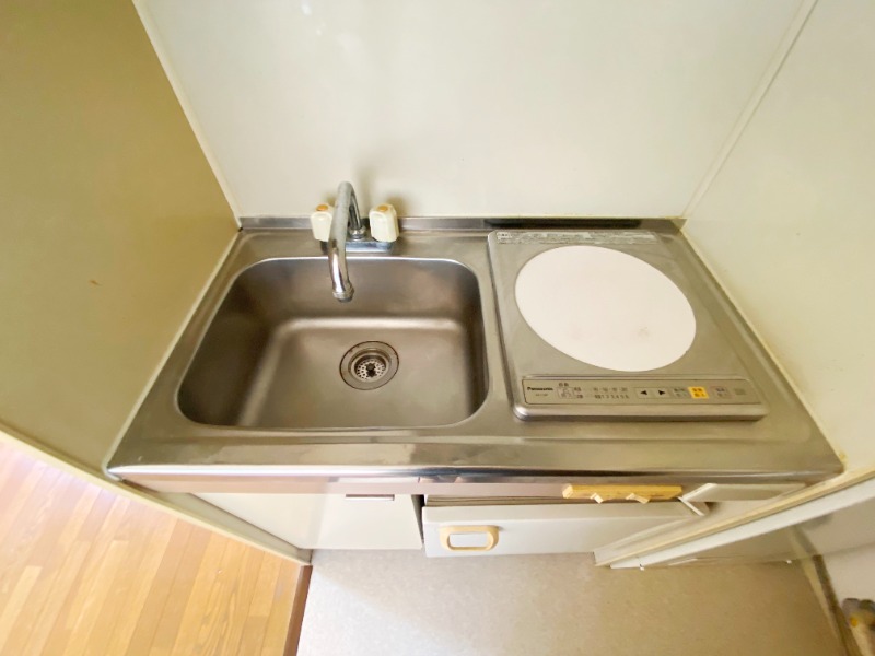 ��ʌ��������܎s�Y�a���؍�S���ڂ̃}���V�����̃L�b�`��