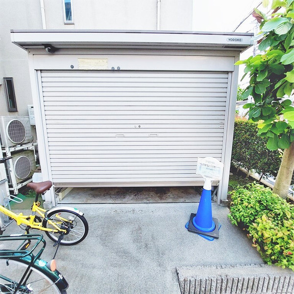 ��ʌ�����s�厚�ԎR�̃A�p�[�g�̂��̑�