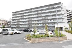 ��ʌ�����s������P����11-30�̃}���V�����̌����O��