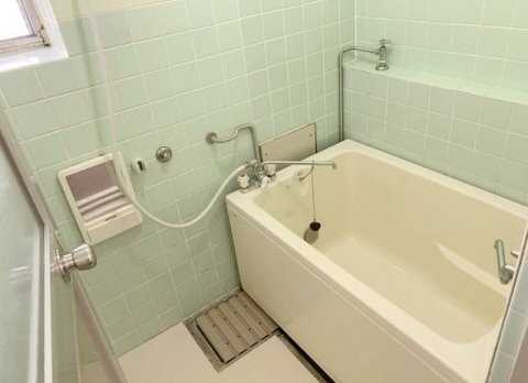 ��ʌ��������܎s�k��听���S���ڂ̃}���V�����̃o�X