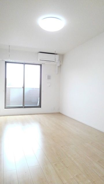 ��ʌ��@�c�s�@�c�S���ڂ̃A�p�[�g�̋��ԁE���r���O