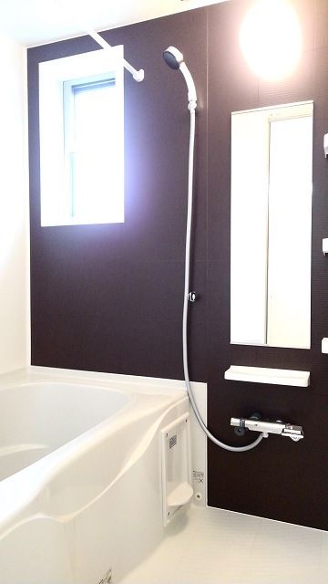 ��ʌ��@�c�s�@�c�S���ڂ̃A�p�[�g�̃o�X