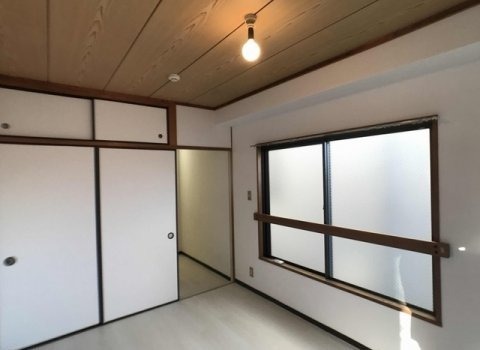 ��ʌ��������܎s�Y�a�挳���Q���ڂ̃}���V�����̋��ԁE���r���O