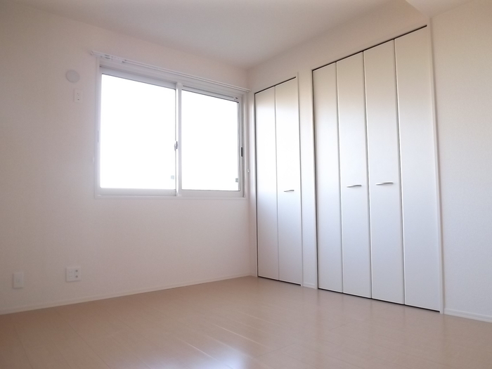 ��ʌ��������܎s�΋�厚�����̃A�p�[�g�̂��̑������E�X�y�[�X