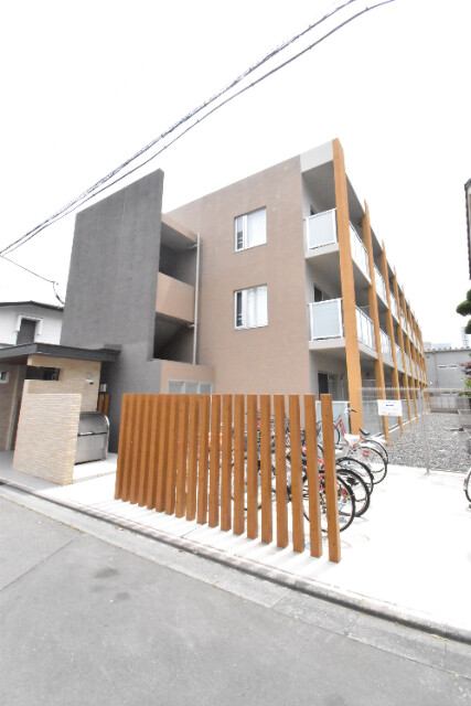 ��ʌ��������܎s��{���Ԓ��P���ڂ̃}���V�����̌����O��