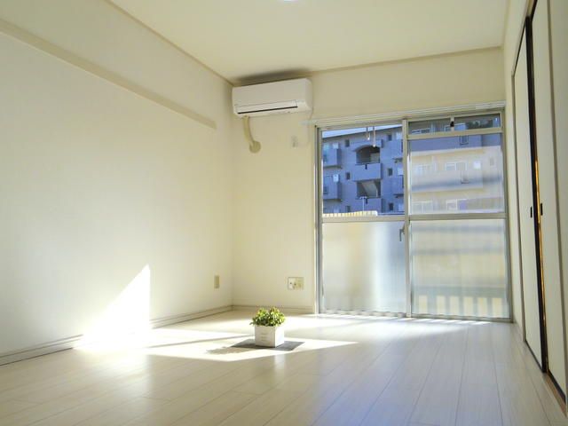 ��ʌ��������܎s�������J�U���ڂ̃}���V�����̋��ԁE���r���O