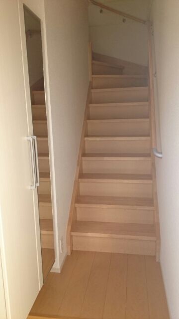 ��ʌ��k�����S�ɓޒ��h�U���ڂ̃A�p�[�g�̌���