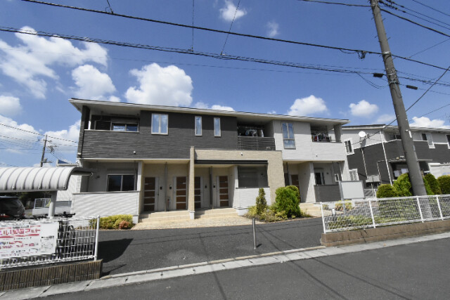 ��ʌ��k�����S�ɓޒ��h�U���ڂ̃A�p�[�g�̃G���g�����X