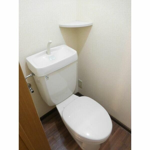 ��ʌ�����s�{���R���ڂ̃A�p�[�g�̃g�C��