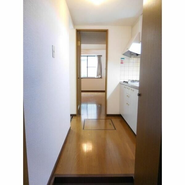 ��ʌ�����s�{���R���ڂ̃A�p�[�g�̌���