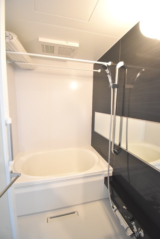 ��ʌ��������܎s�Y�a��j���J�R���ڂ̃}���V�����̃o�X