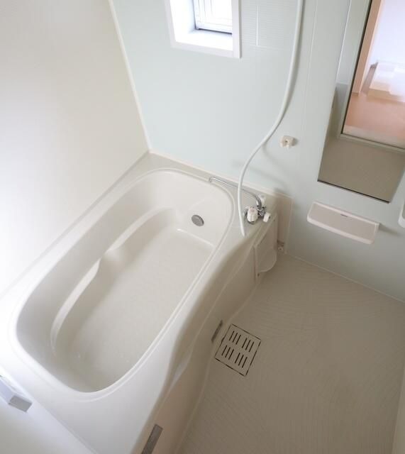 ��ʌ�����s�����R���ڂ̃A�p�[�g�̃o�X