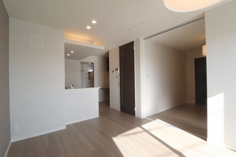 ��ʌ��������܎s�Y�a��j���J�R���ڂ̃}���V�����̂��̑������E�X�y�[�X