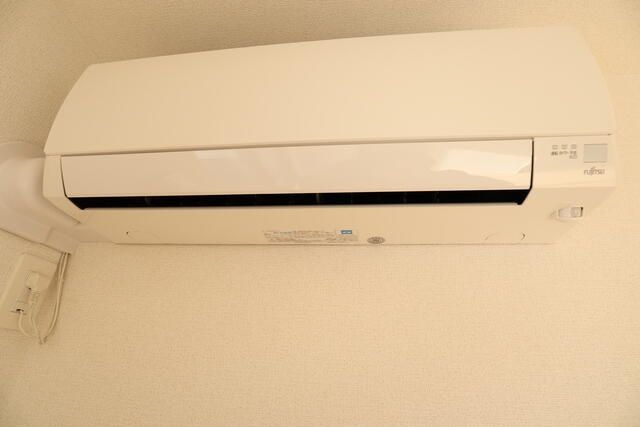 ��ʌ�����s�����R���ڂ̃A�p�[�g�̂��̑��ݔ�