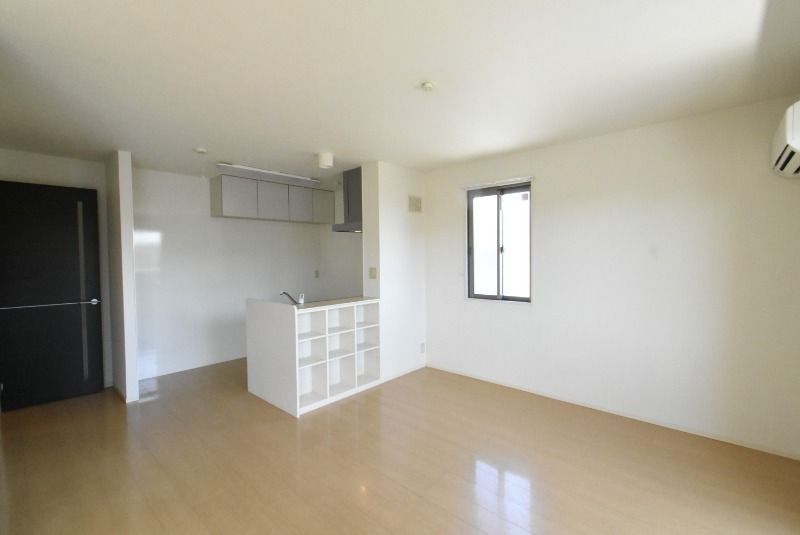 ��ʌ��������܎s�����攪���q�R���ڂ̃A�p�[�g�̋��ԁE���r���O