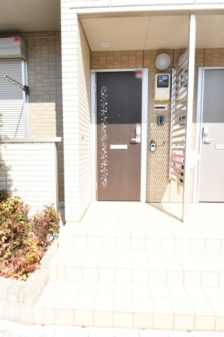 ��ʌ��������܎s�����攪���q�R���ڂ̃A�p�[�g�̃G���g�����X