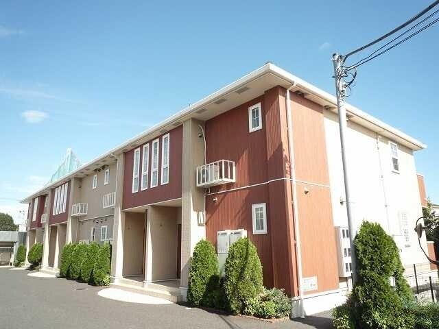 ��ʌ�����s�厚�̉Ƃ̃A�p�[�g�̌����O��