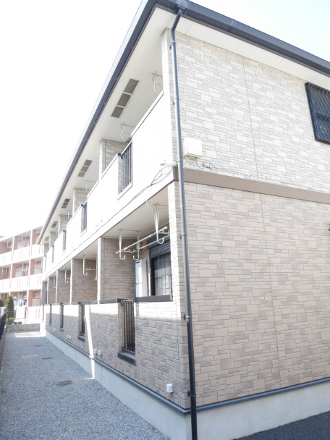 ��ʌ�����s�厚���s�̃A�p�[�g�̌����O��