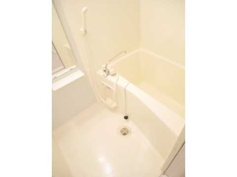 ��ʌ�����s�厚���s�̃A�p�[�g�̃o�X