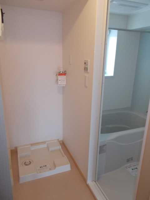 ��ʌ�����s�厚�̉Ƃ̃A�p�[�g�̂��̑��ݔ�