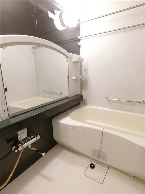 ��ʌ�����s�˒˂S���ڂ̃}���V�����̃o�X