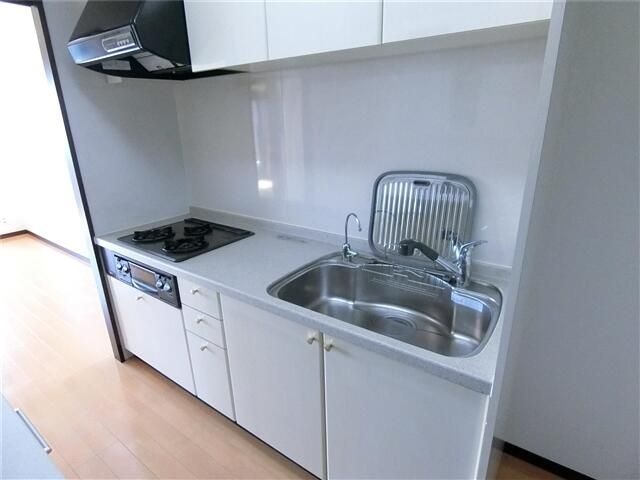 ��ʌ�����s�˒˂S���ڂ̃}���V�����̃L�b�`��