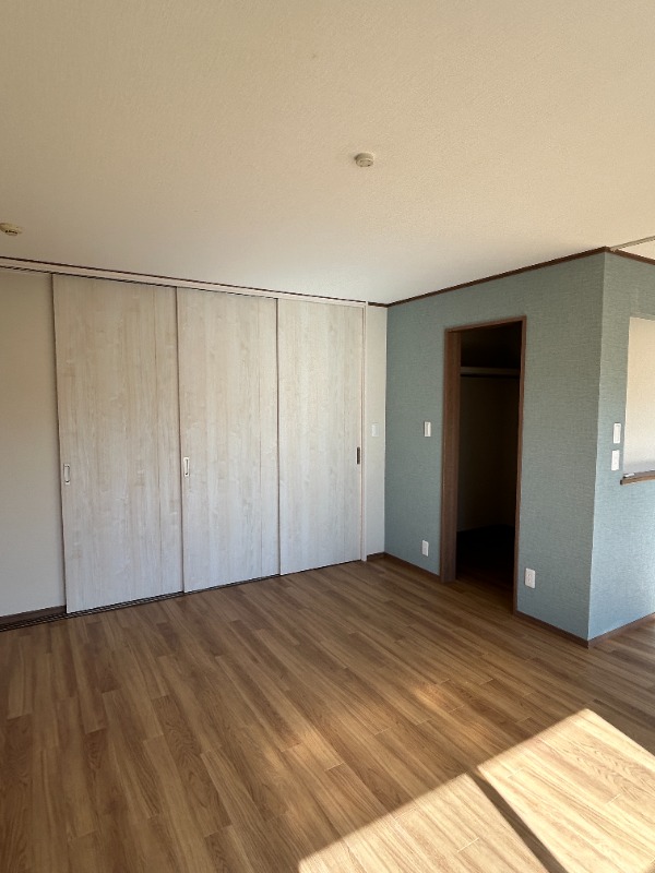 ��ʌ�����s�厚�����̃A�p�[�g�̂��̑������E�X�y�[�X