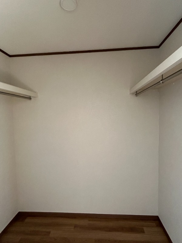 ��ʌ�����s�厚�����̃A�p�[�g�̎��[