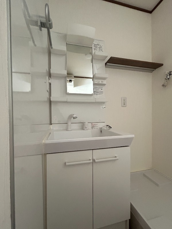 ��ʌ�����s�厚�����̃A�p�[�g�̐��ʏ�