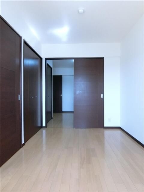 ��ʌ�����s�˒˂S���ڂ̃}���V�����̂��̑��ݔ�