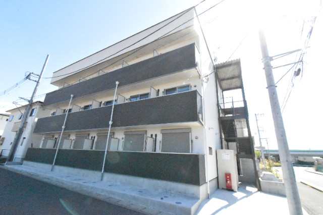 ��ʌ��������܎s���搼��{�Q���ڂ̃A�p�[�g�̌����O��