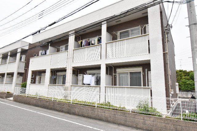 ��ʌ��z�J�s�{�{���T���ڂ̃A�p�[�g�̌����O��